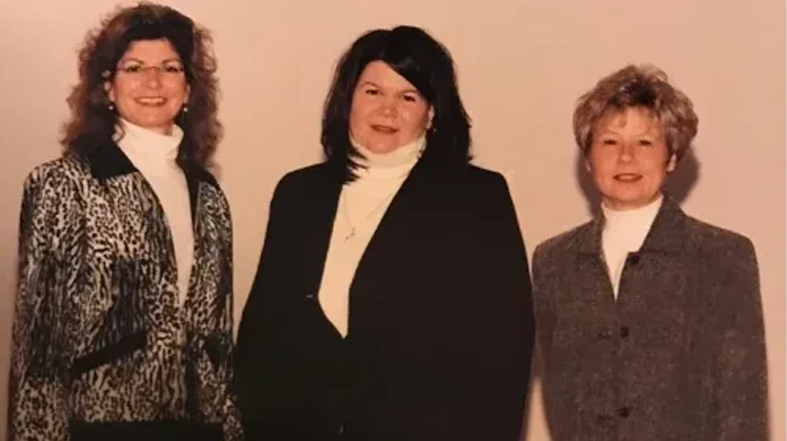 Eye Doctor North Royalton OH Jennifer Mentessi begginings