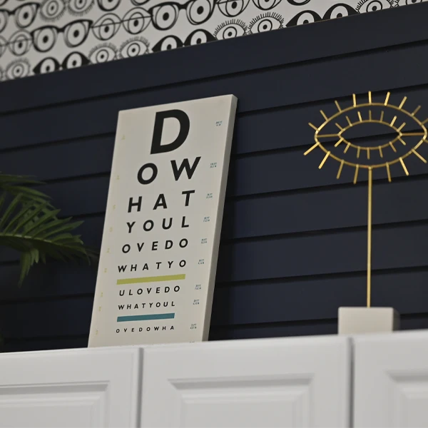 Eye‑themed decorative display with a motivational eye chart and modern design elements.